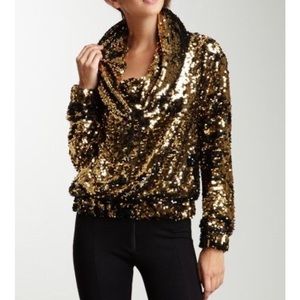 6126 Lindsay Lohan Gold Sequin Pullover